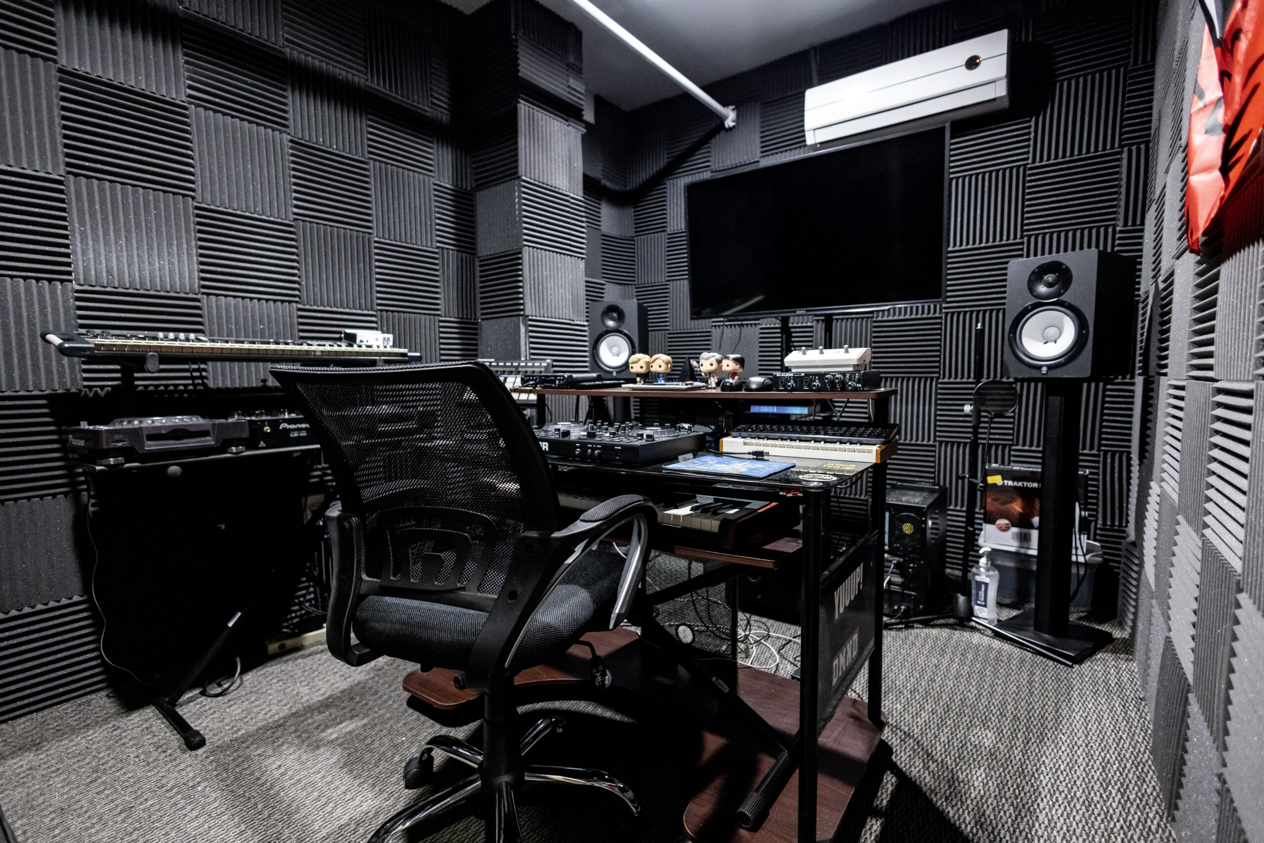 Professional, full production recording studio., Ventura, CA, CA