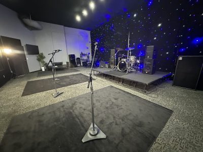 Showcase room available now